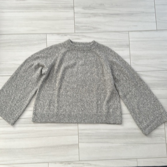 AG Adriano Goldshmied Noelle Chunky Sweater Shimmer Gray Silver Bell Sleeve - Picture 4 of 7